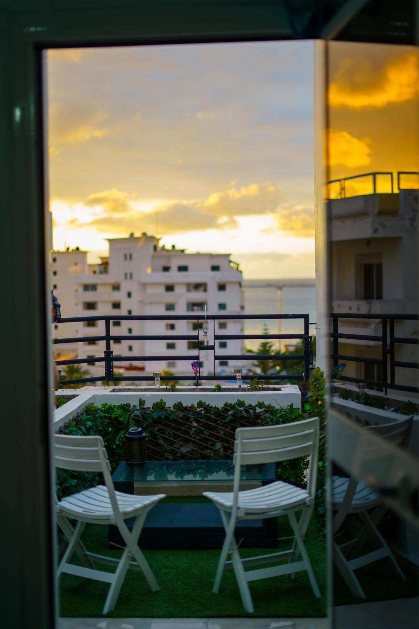 Bright Apartment With Sea View, Few Steps Away From The Tgv Tangier Exterior photo